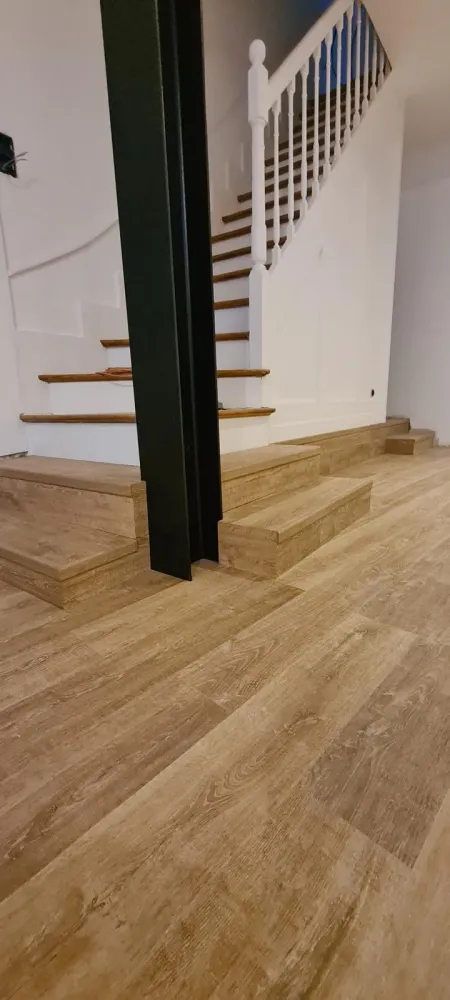 Pose de parquet à Néville